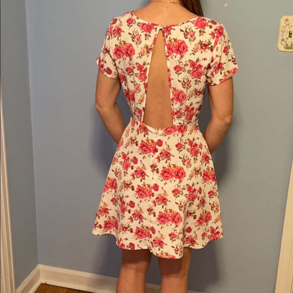 Floral dress - Picture 1 of 2